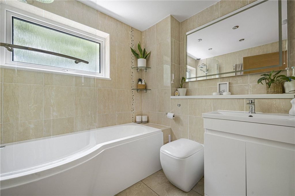 Property photo 2 of 17 Picture No. 01