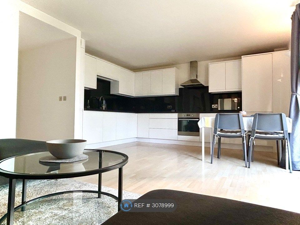 Property photo 3 of 15 Kitchen 2 Bed 2 Bath Near Greenwich