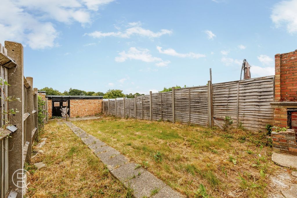 Property photo 2 of 14