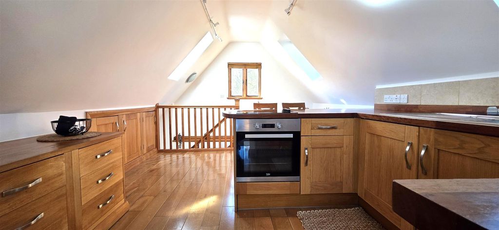 Property photo 2 of 7 20260318_131914 (1).Jpg