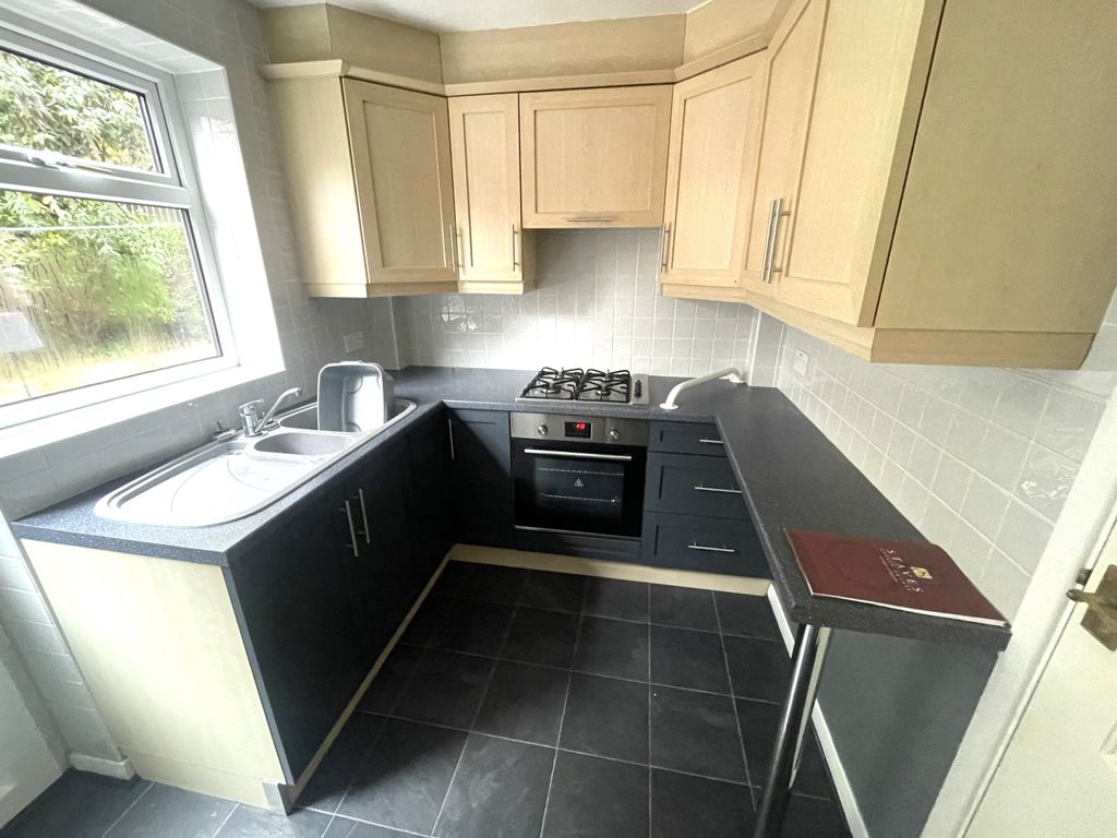 Property photo 3 of 11 Img_1623