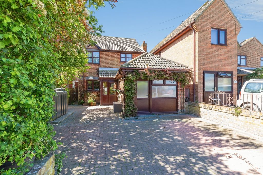 Property photo 3 of 16 Pbox-Img.Jpg