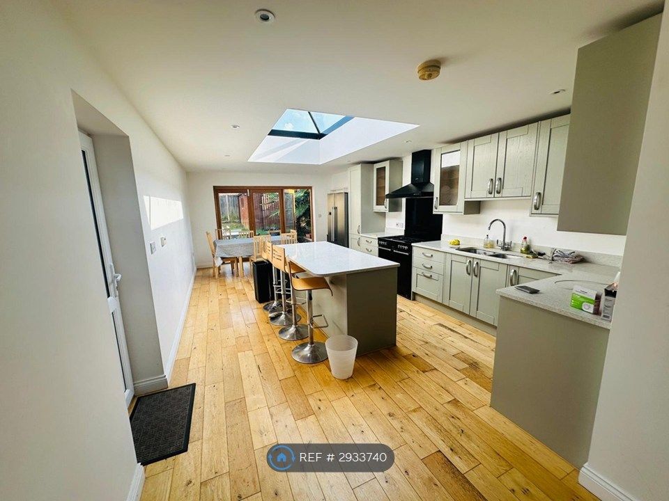 Property photo 1 of 12 Open Plan Kitchen
