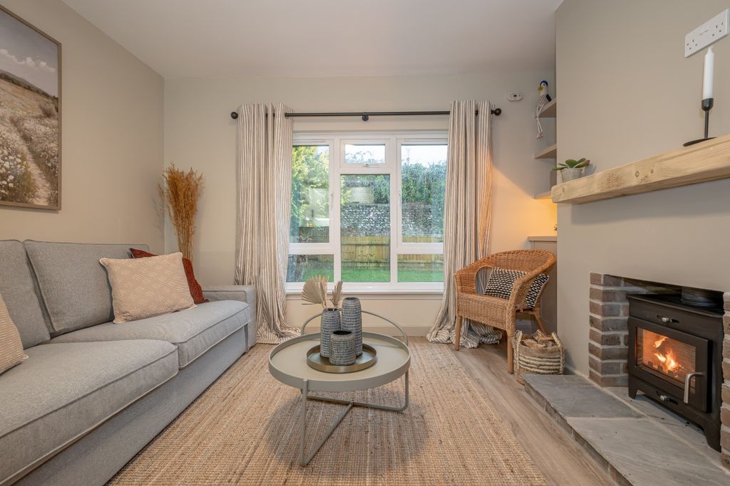 Property photo 2 of 10 4868161