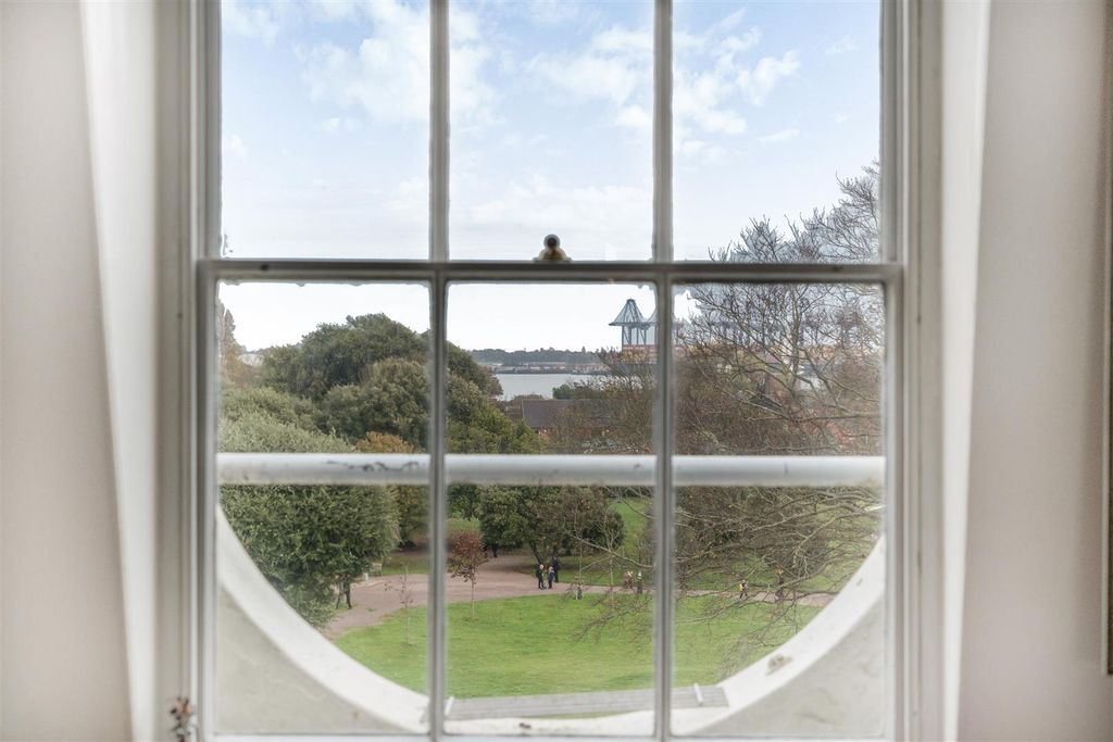 Additional image 7 of 6 bed terraced house for saleOrwell Road, Harwich CO12