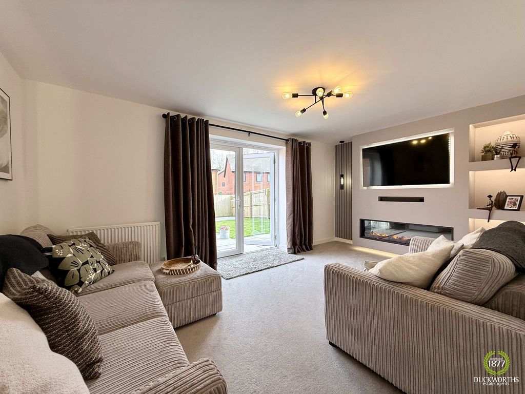 Property photo 2 of 27