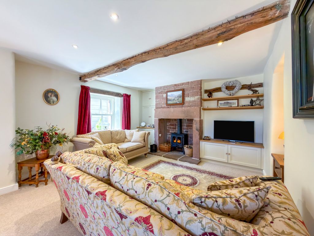 Property photo 2 of 45