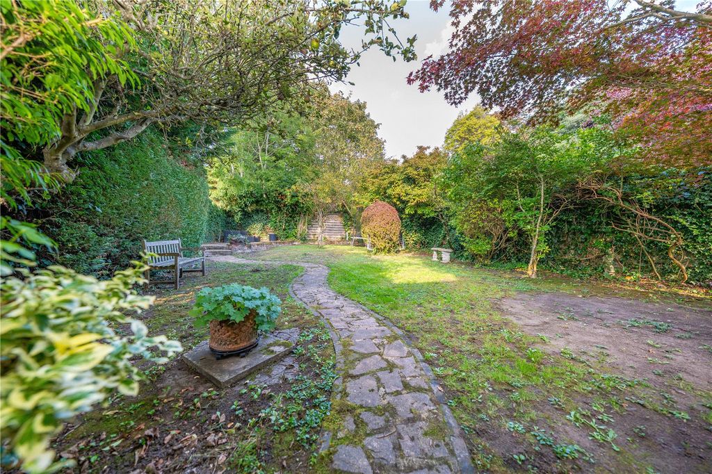 Property photo 2 of 17 External