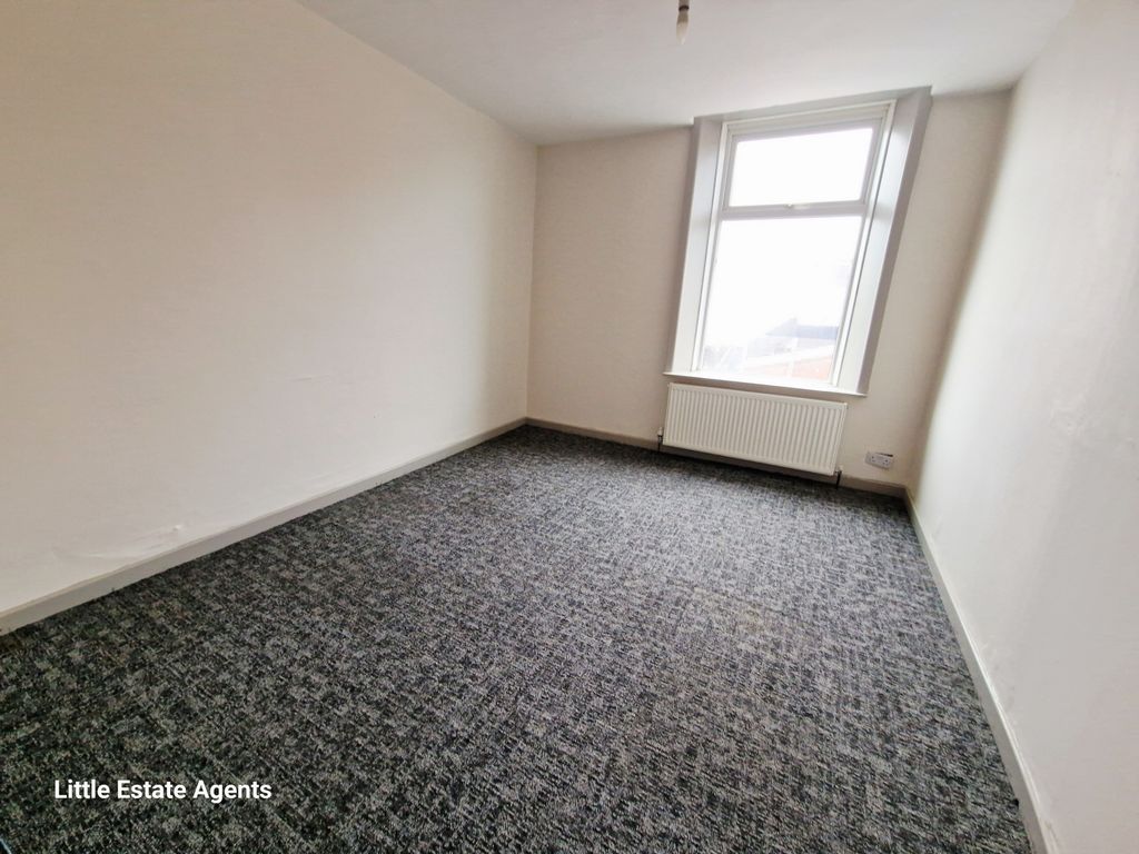 Property photo 2 of 6 Photo 2