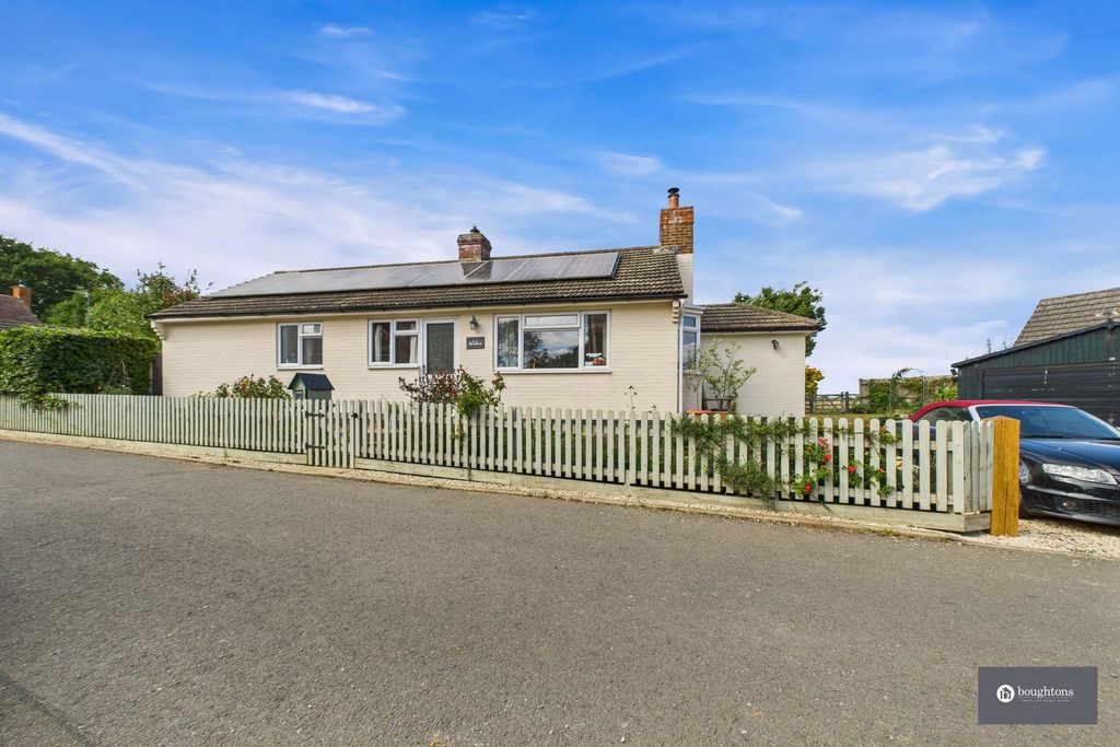 Property photo 1 of 27