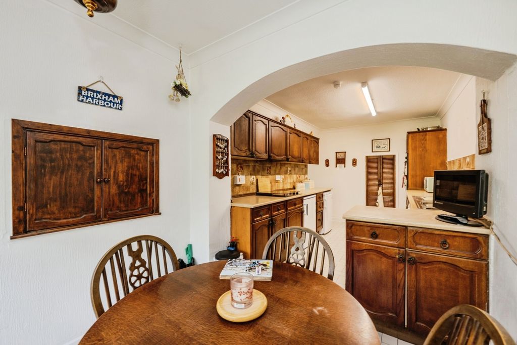 Property photo 3 of 20 Pbox-Img.Jpg