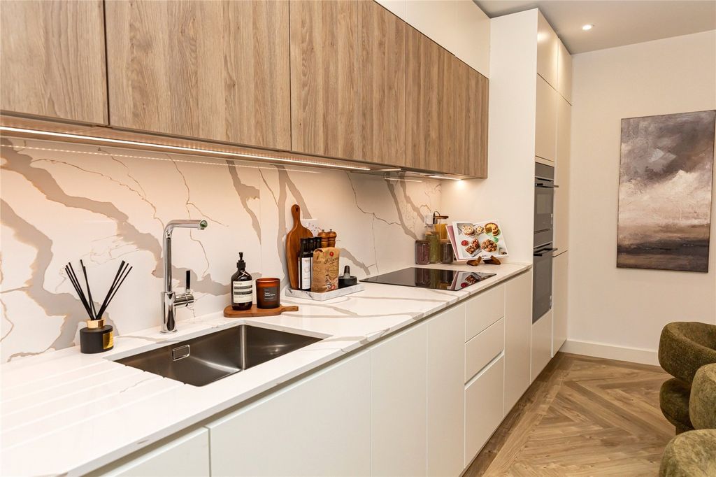 Property photo 2 of 12 Picture No. 51