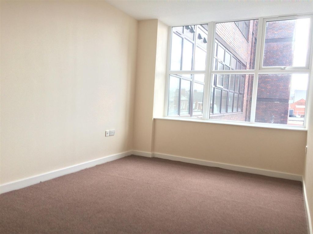 Property photo 3 of 4