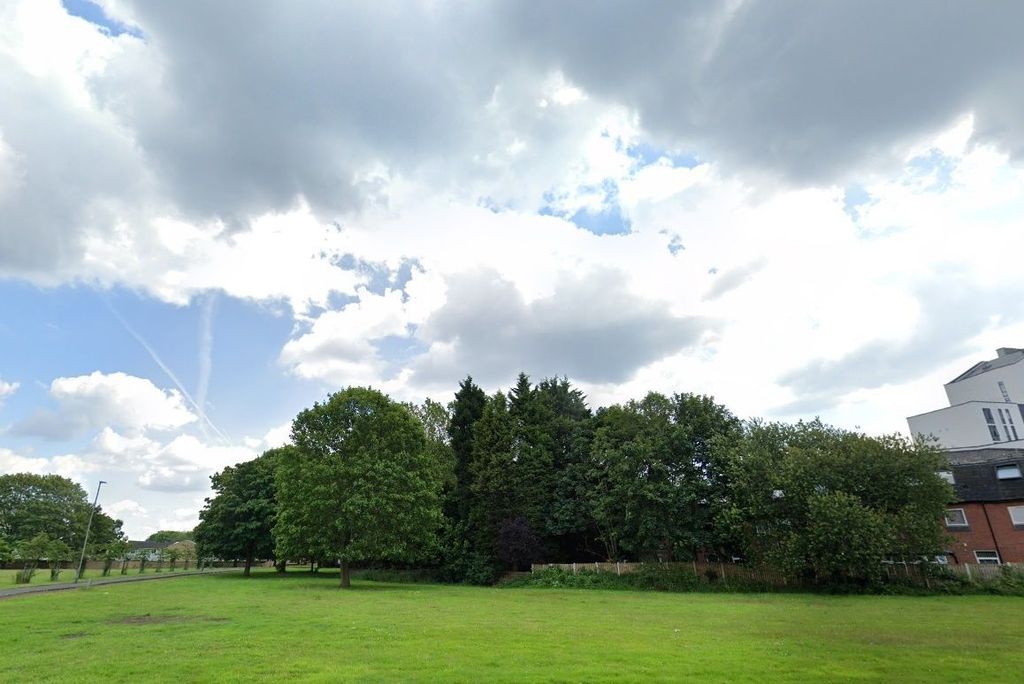 Property photo 3 of 6 Photograph 3