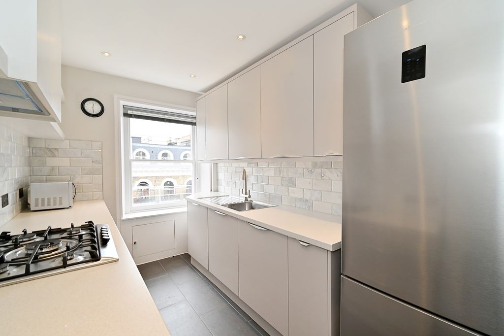 Property photo 3 of 15 Kitchen