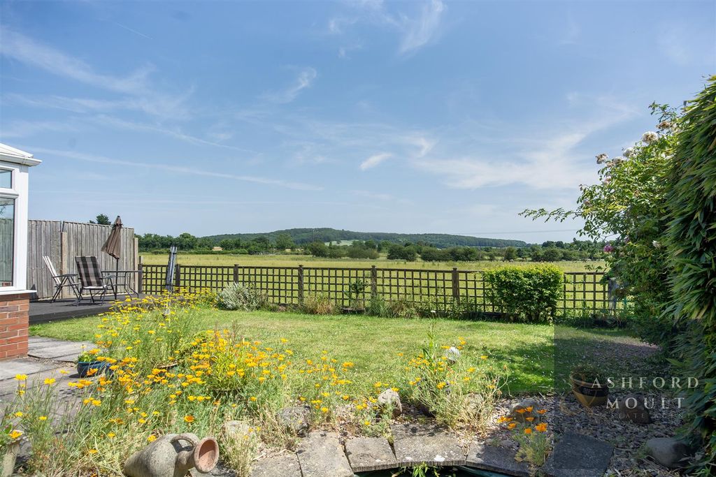 Property photo 2 of 44 Ashford-59.Jpg