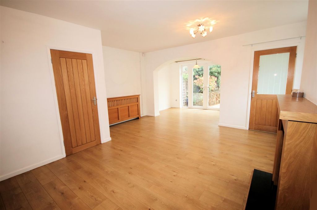 Property photo 2 of 20 Lounge/Dining Room
