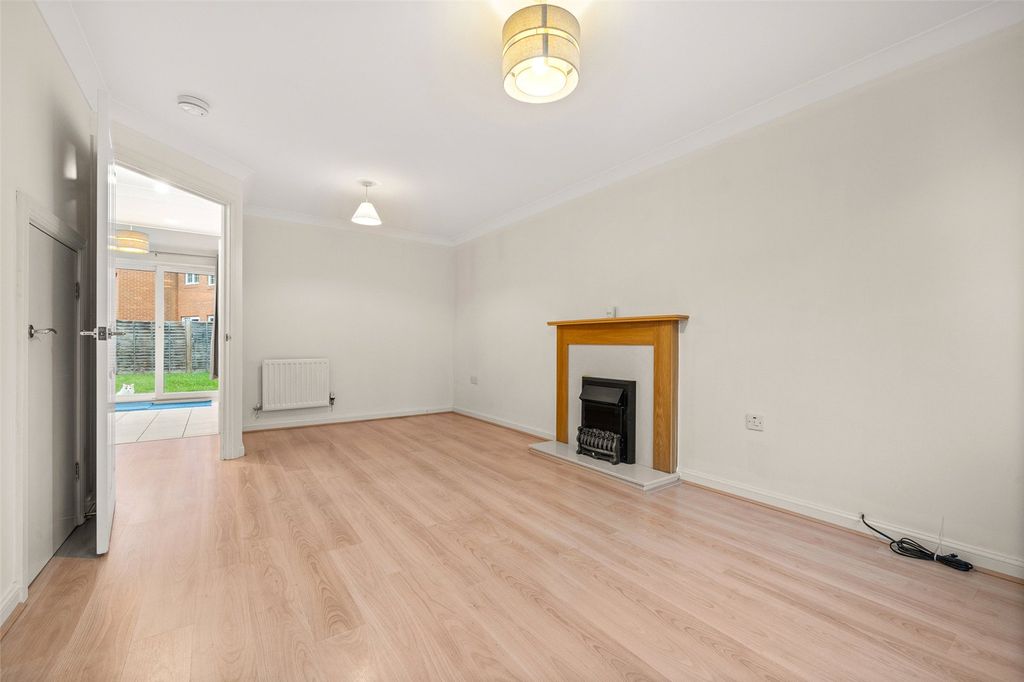 Property photo 2 of 13 Picture No. 12