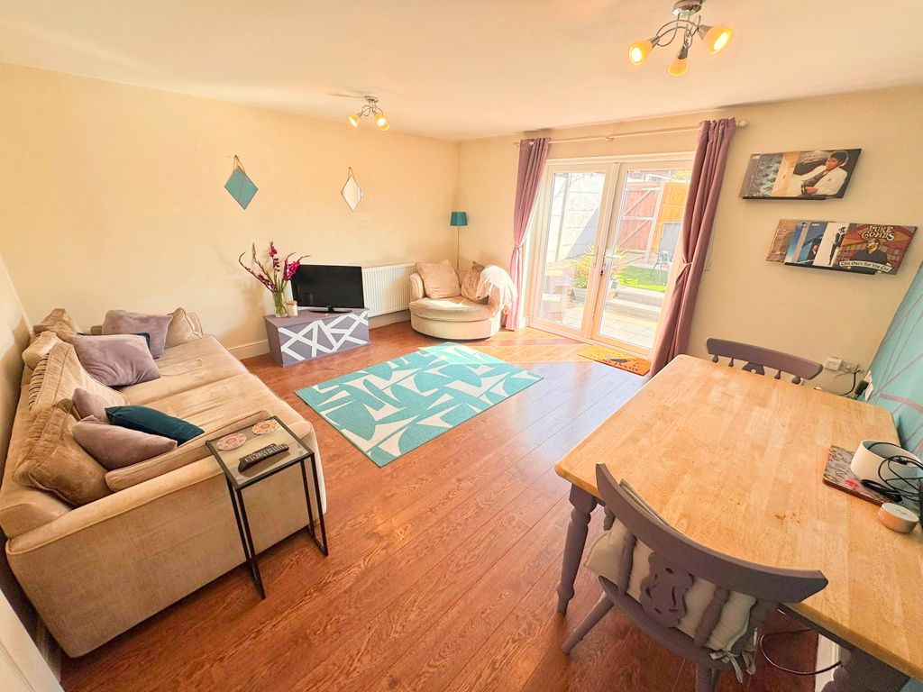 Property photo 2 of 18 Photo 8
