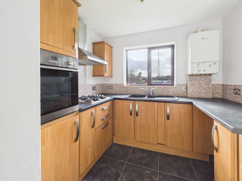 Property photo 3 of 6