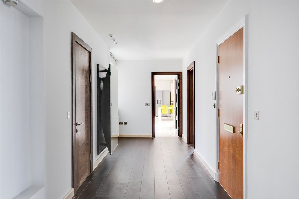 Property photo 1 of 19 Picture No. 03