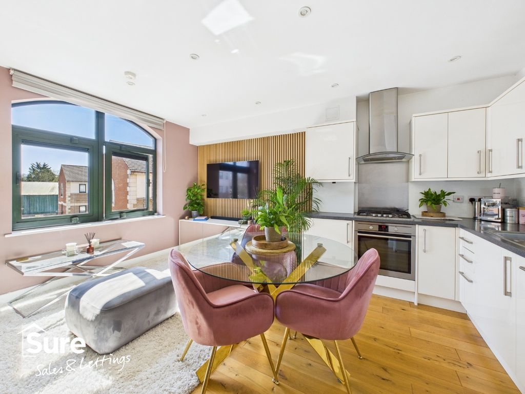 Property photo 2 of 16 1794971