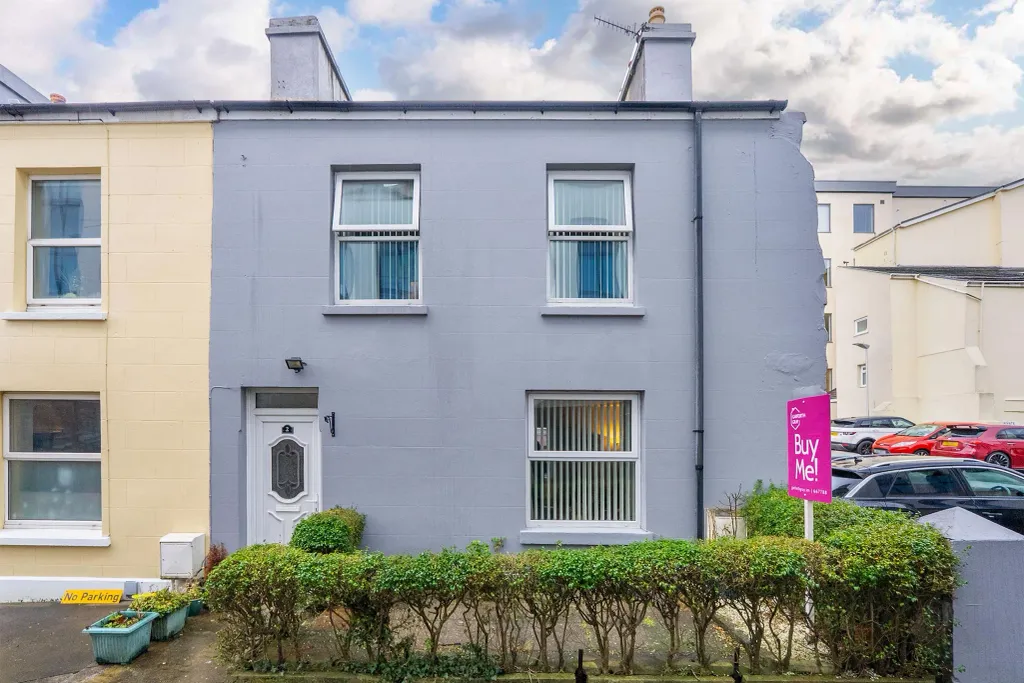 Property photo 2 of 19