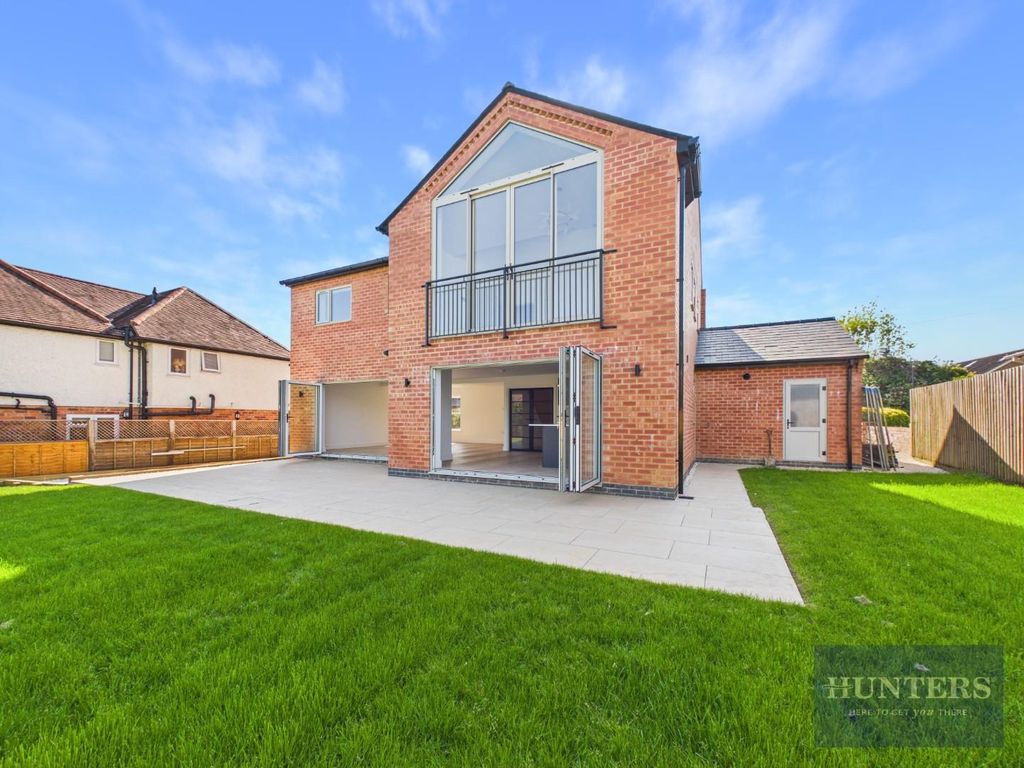 Property photo 2 of 26 Back