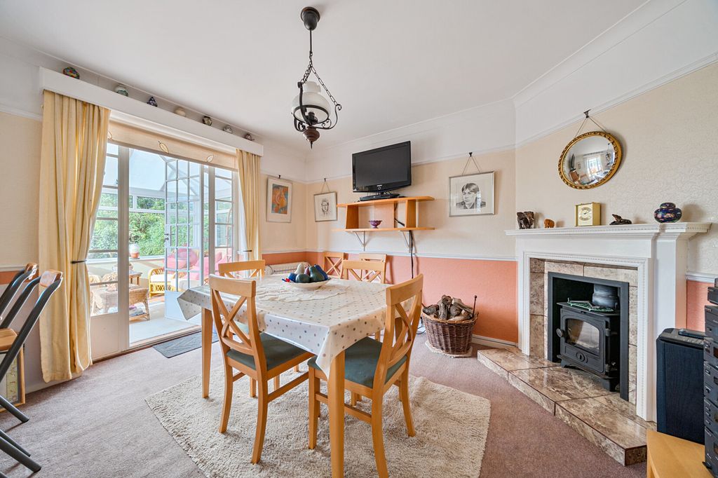 Property photo 3 of 23 Dining Area
