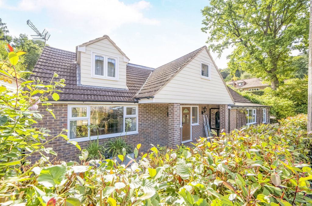 Property photo 1 of 25 1344180-7-68Af2A3...
