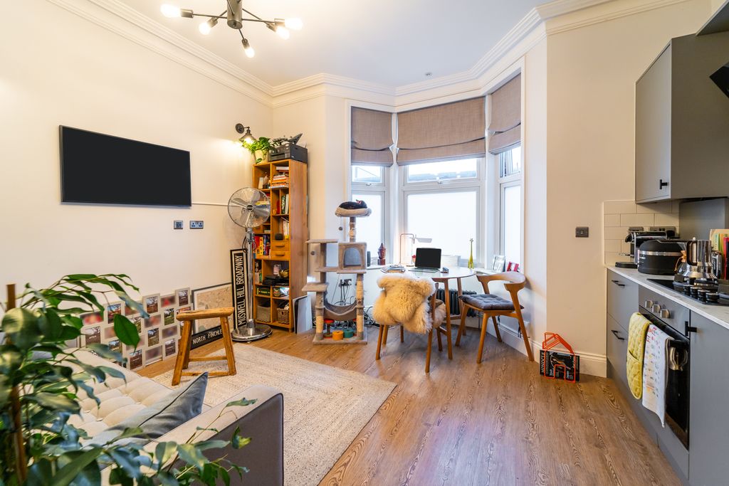 Property photo 1 of 10 Ndb01001-Edit