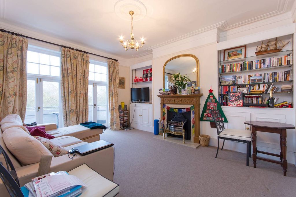 Property photo 2 of 7