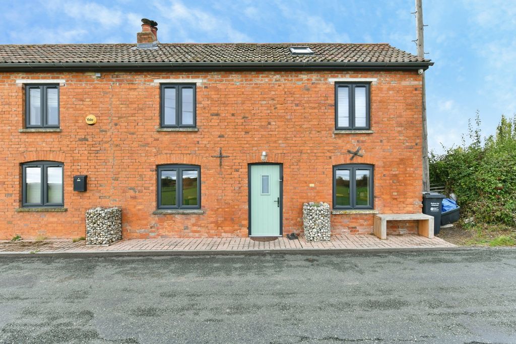 Property photo 1 of 10 Pbox-Img.Jpg