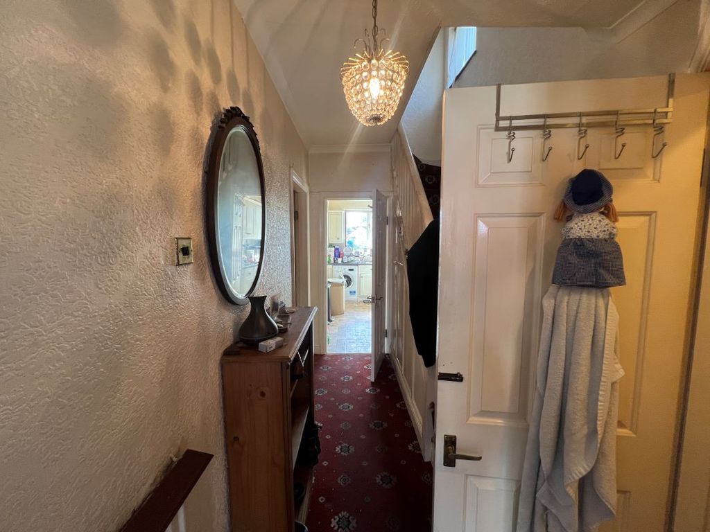 Property photo 3 of 29