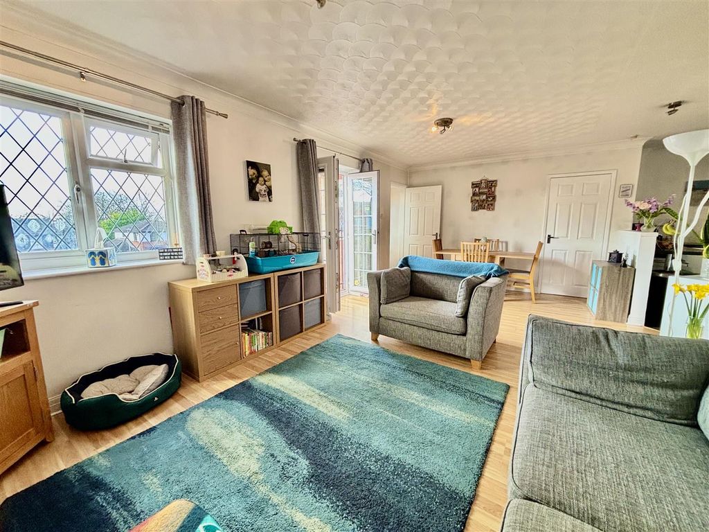 Property photo 3 of 13 Img_8312.Jpg