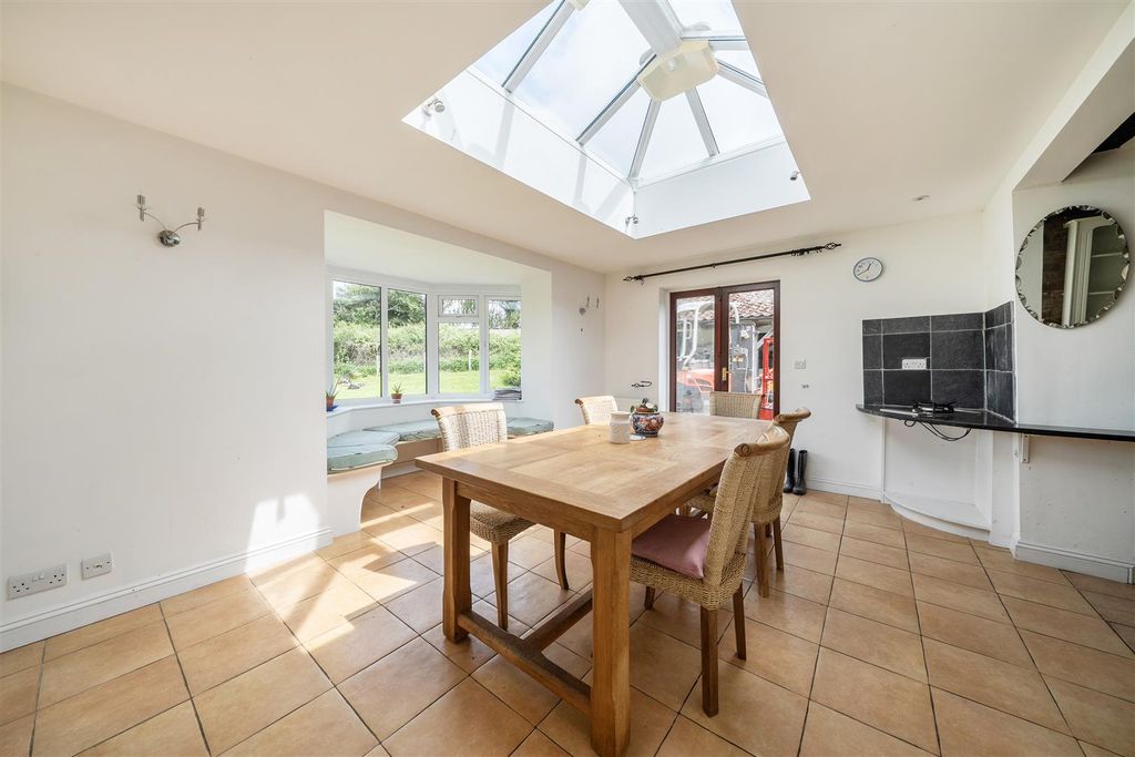 Property photo 2 of 24 1479759-17-6A33Ea4943Ae5.Jpg