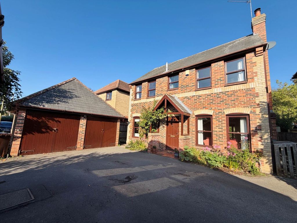 Property photo 1 of 20