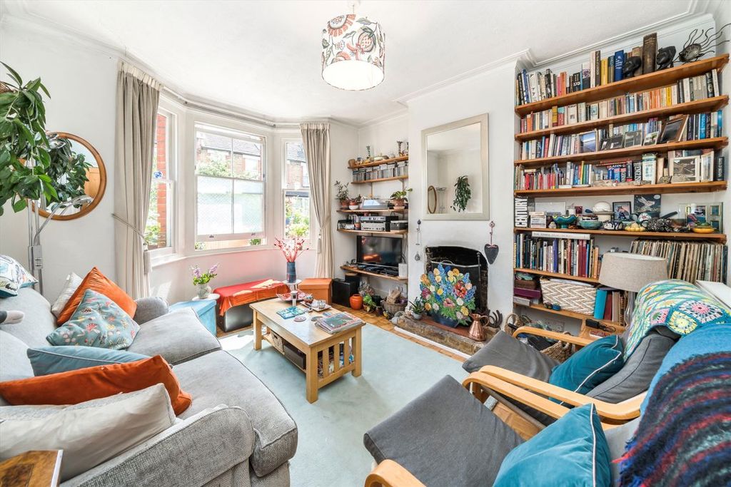 Property photo 2 of 7
