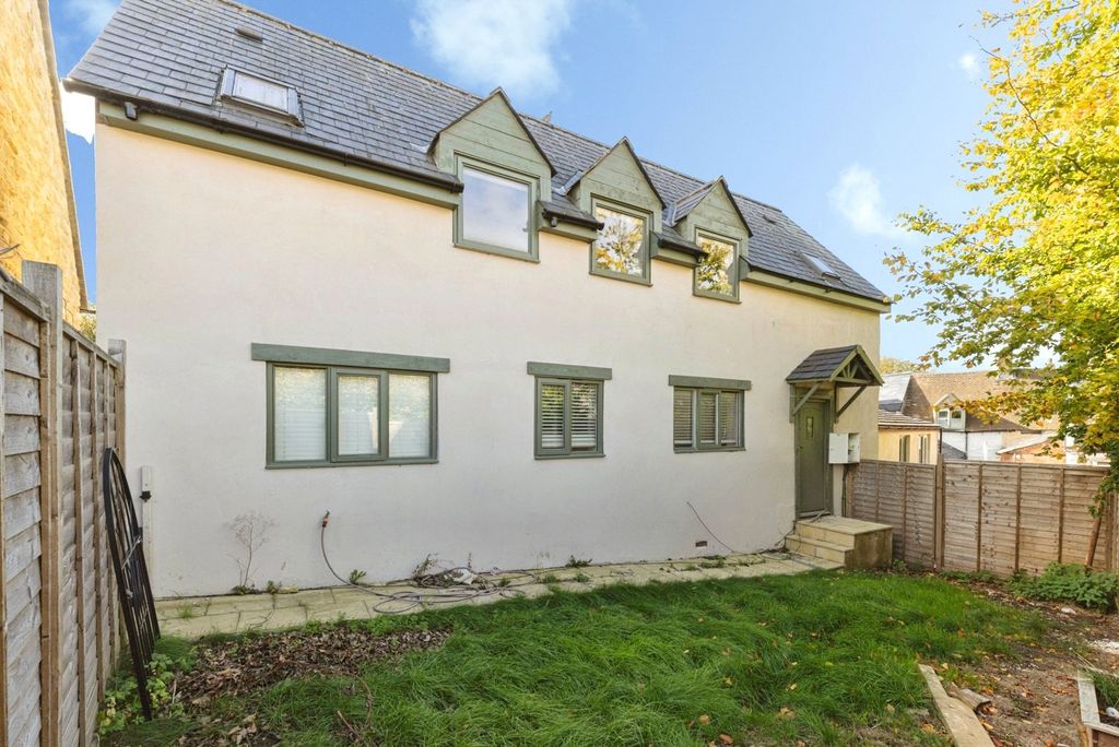 Property photo 1 of 16 Outisde