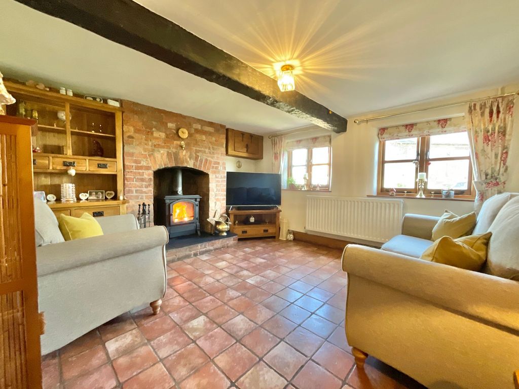 Property photo 2 of 37