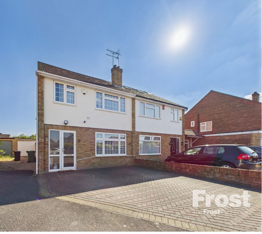 Property photo 1 of 16 Front