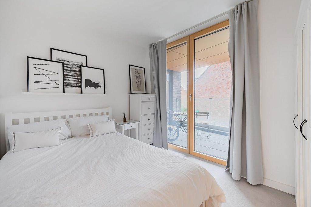 Property photo 3 of 10 Picture 3