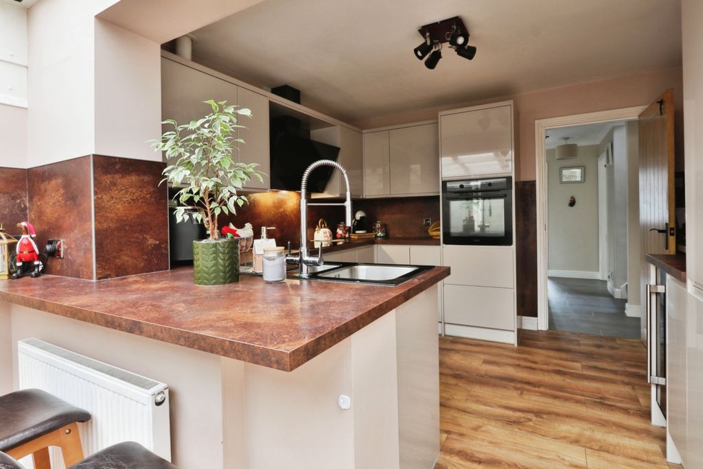 Property photo 1 of 24 3149682