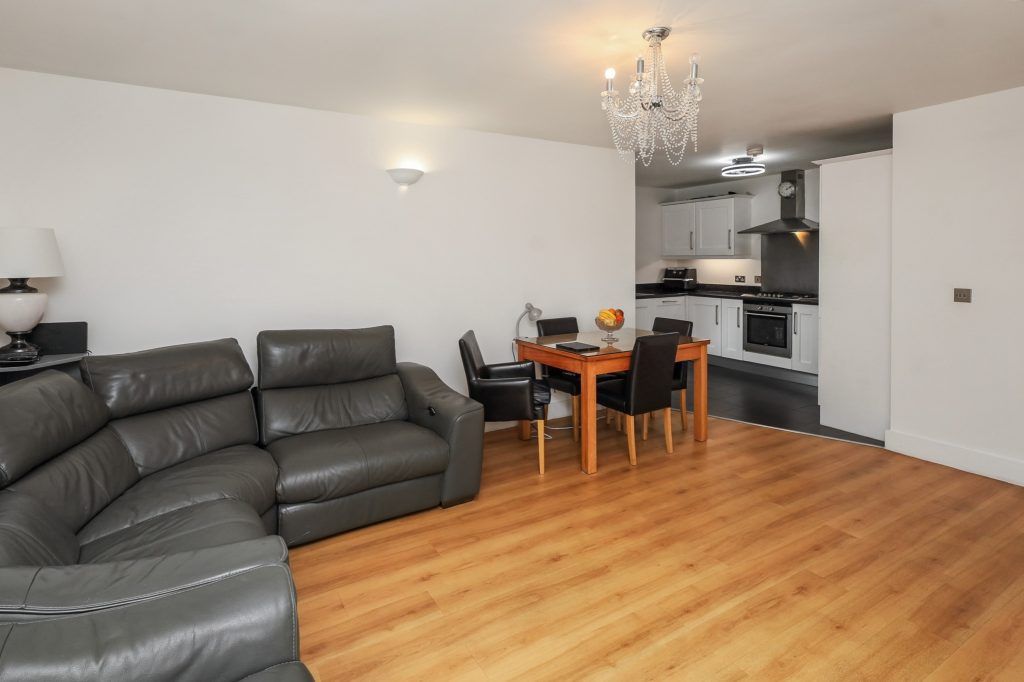 Property photo 3 of 25