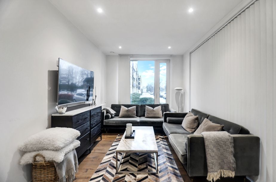 Property photo 1 of 19 Lounge Area  (1).Jpg