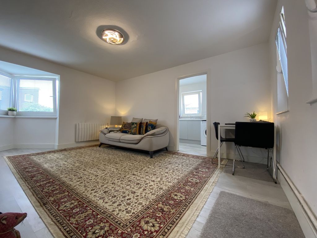 Property photo 3 of 7
