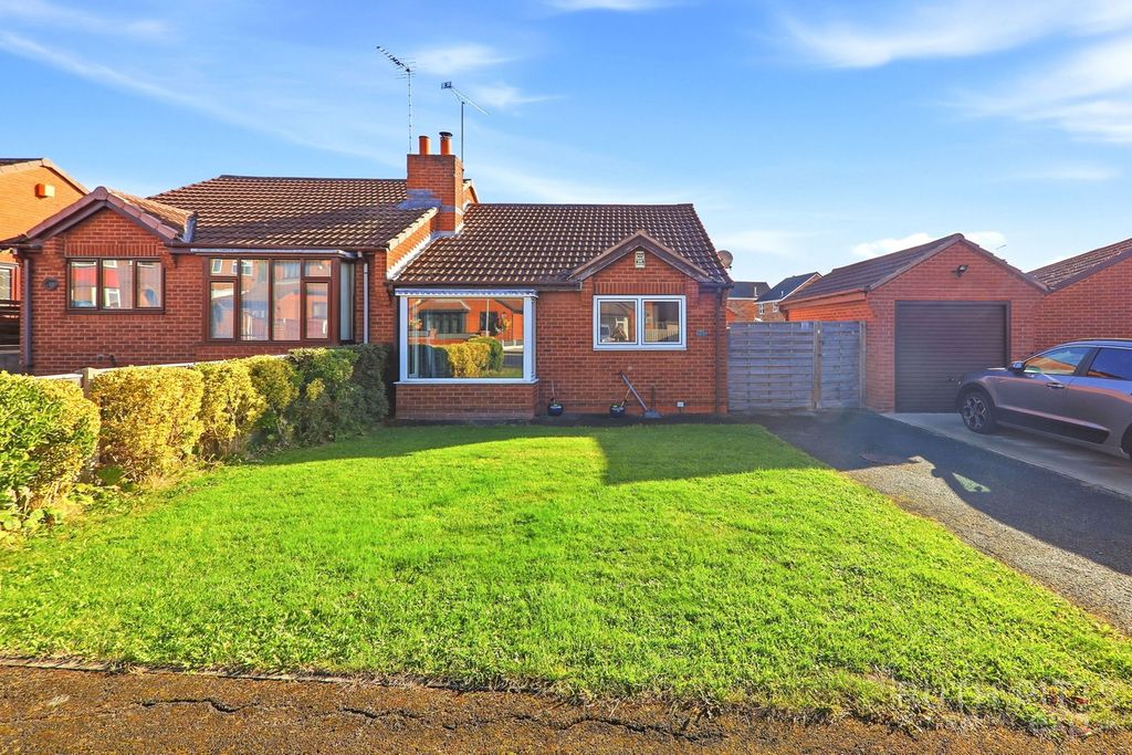 Property photo 1 of 27