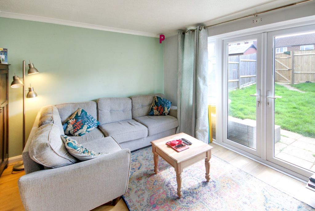 Property photo 3 of 9