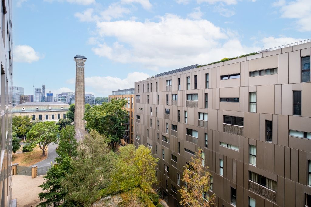 Property photo 3 of 11 Development