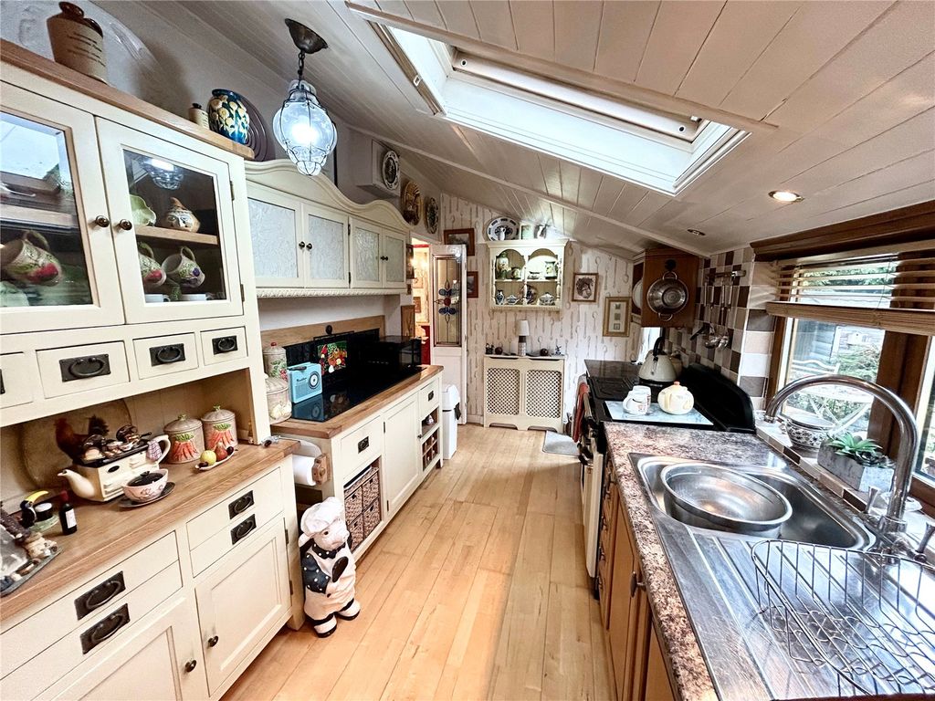 Property photo 2 of 15 Picture No. 41
